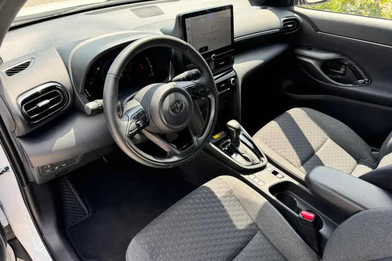 Toyota Yaris din 2025 cu 2.532 km - oferta TOY227235 - foto 11