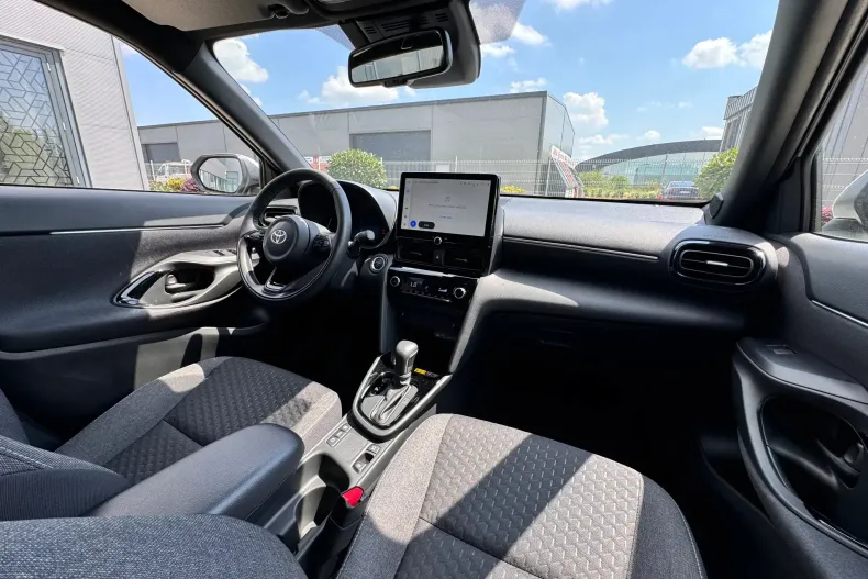 Toyota Yaris din 2025 cu 2.532 km - oferta TOY227235 - foto 25