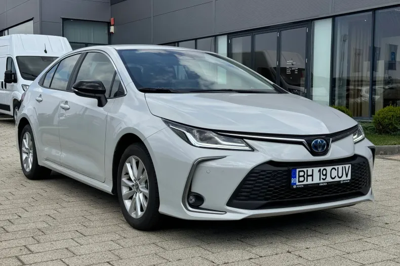 Toyota Corolla din 2026 cu 3.750 km - oferta TOY227236 - foto 1