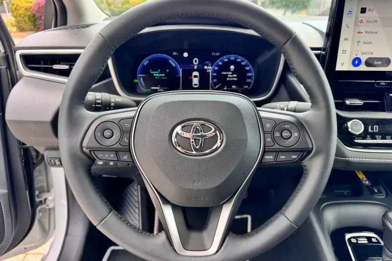 Toyota Corolla din 2026 cu 3.750 km - oferta TOY227236 - foto 12
