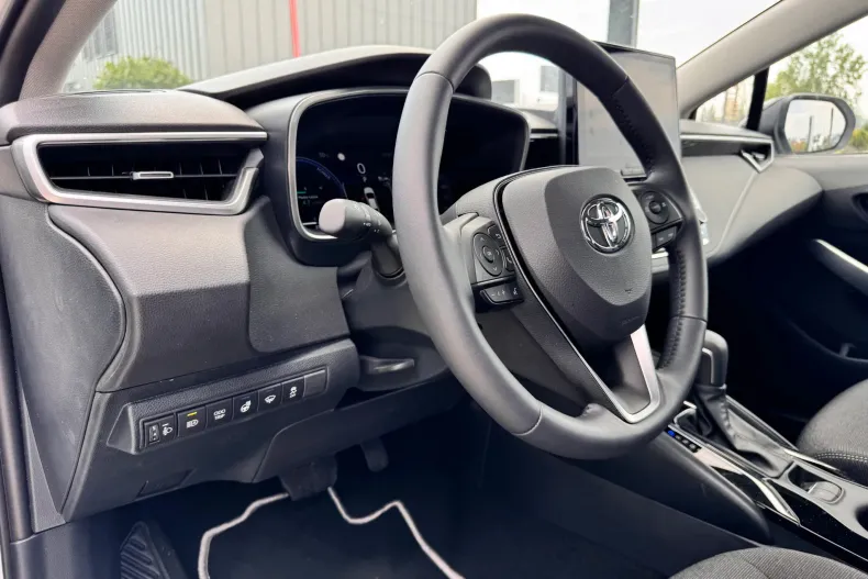 Toyota Corolla din 2026 cu 3.750 km - oferta TOY227236 - foto 13