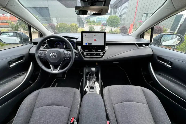 Toyota Corolla din 2026 cu 3.750 km - oferta TOY227236 - foto 24