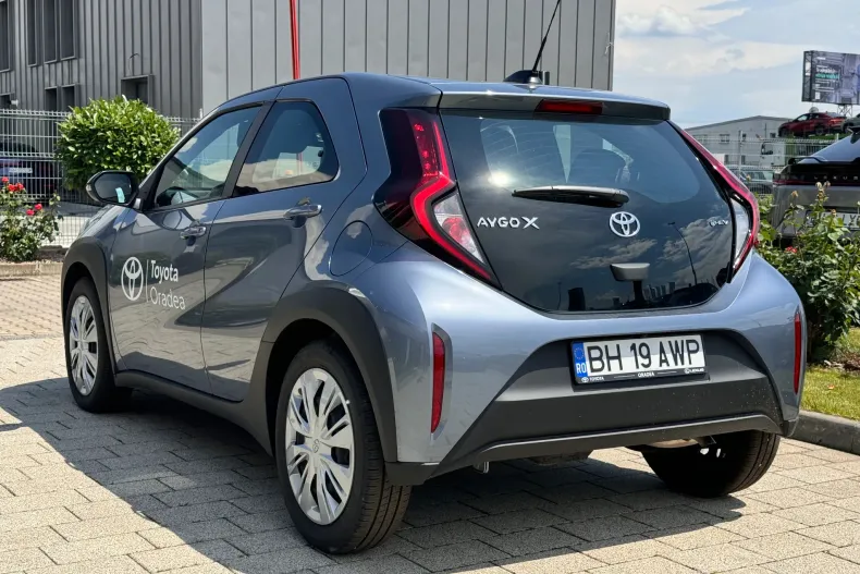 Toyota Aygo (X) din 2026 cu 3.092 km - oferta TOY227237 - foto 5