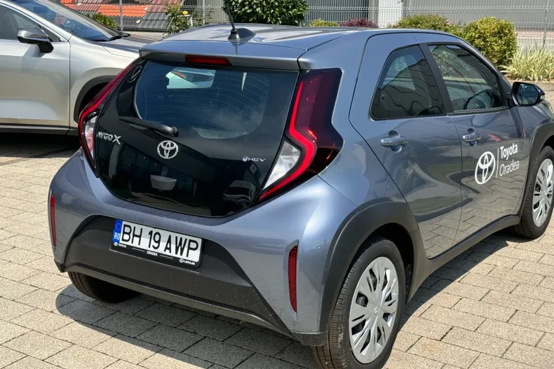 Toyota Aygo (X) din 2026 cu 3.092 km - oferta TOY227237 - foto 9