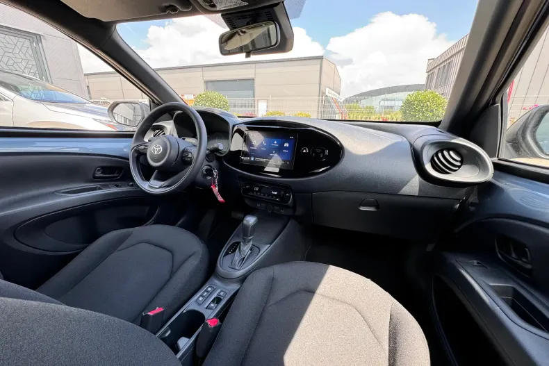 Toyota Aygo (X) din 2026 cu 3.092 km - oferta TOY227237 - foto 24