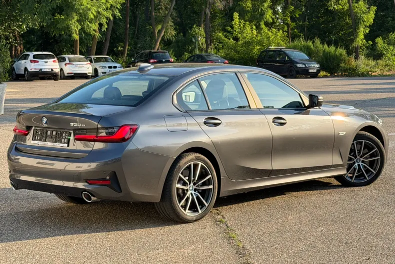 BMW 330e (Seria 3) din 2022 cu 143.000 km - oferta BMW227240 - foto 5