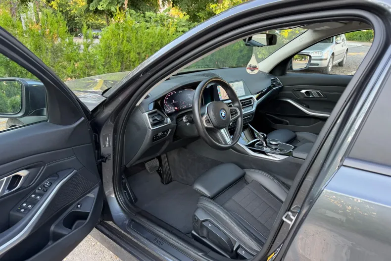 BMW 330e (Seria 3) din 2022 cu 143.000 km - oferta BMW227240 - foto 6