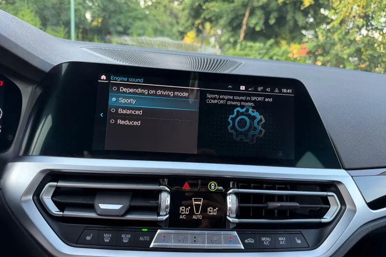 BMW 330e (Seria 3) din 2022 cu 143.000 km - oferta BMW227240 - foto 29