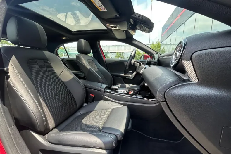 Mercedes-Benz A 200 (Clasa A) din 2020 cu 22.206 km - oferta MER227250 - foto 18