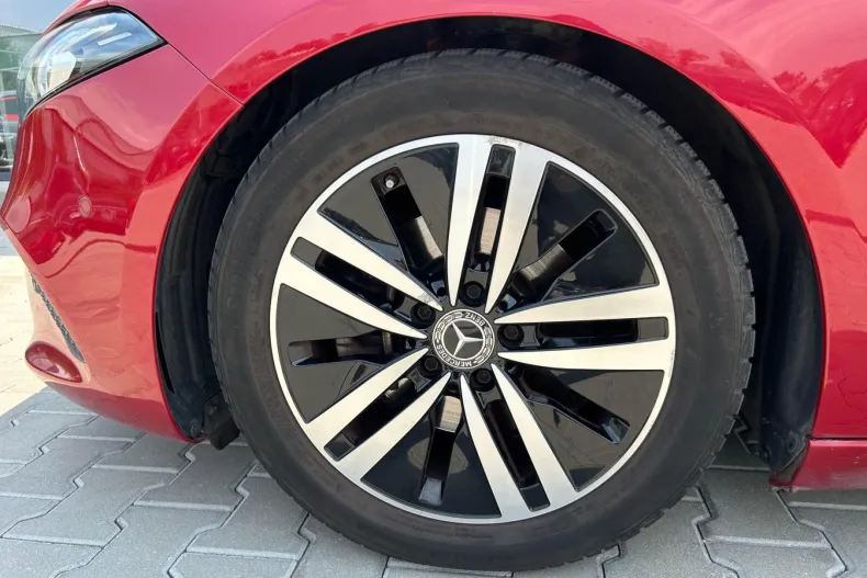 Mercedes-Benz A 200 (Clasa A) din 2020 cu 22.206 km - oferta MER227250 - foto 36