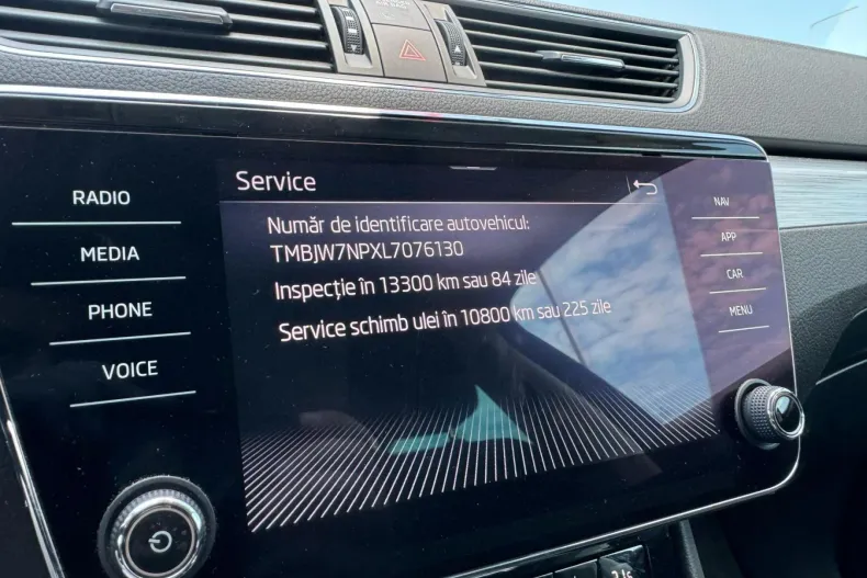 Skoda Superb din 2020 cu 67.877 km - oferta SKO227259 - foto 4