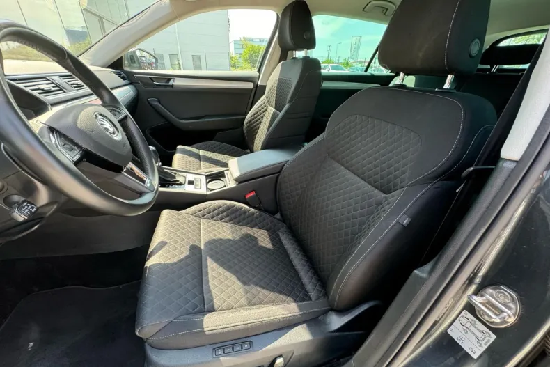Skoda Superb din 2020 cu 67.877 km - oferta SKO227259 - foto 11