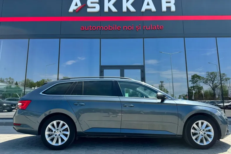 Skoda Superb din 2020 cu 67.877 km - oferta SKO227259 - foto 19