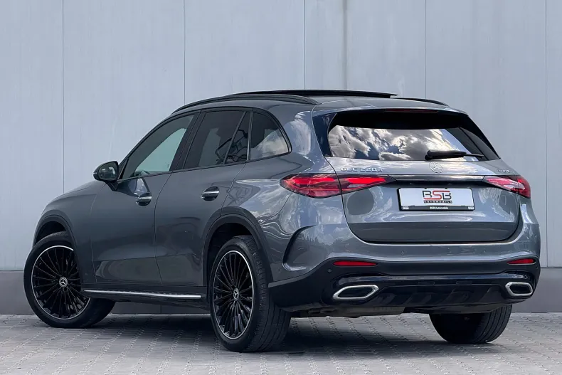 Mercedes-Benz GLC (Clasa GLC) din 2023 cu 136.400 km - oferta MER227271 - foto 4