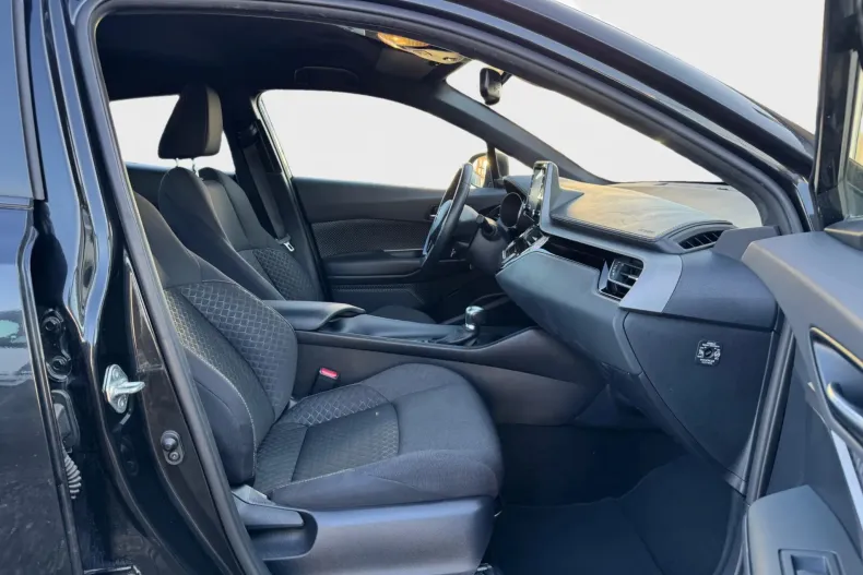 Toyota C-HR din 2023 cu 87.200 km - oferta TOY227274 - foto 8