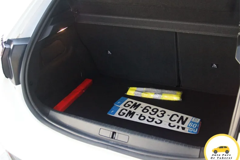 Peugeot 208 din 2023 cu 40.000 km - oferta PEU227281 - foto 38