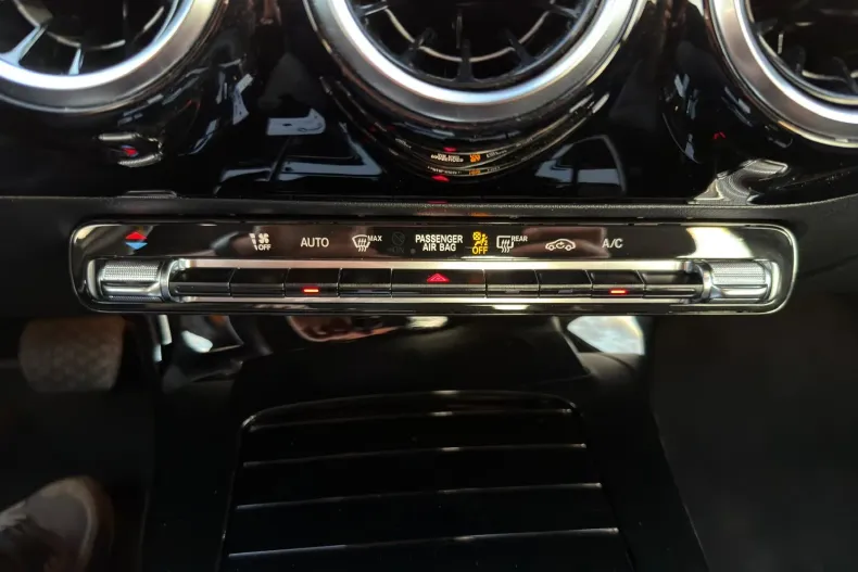 Mercedes-Benz A 180 (Clasa A) din 2021 cu 107.733 km - oferta MER227285 - foto 28