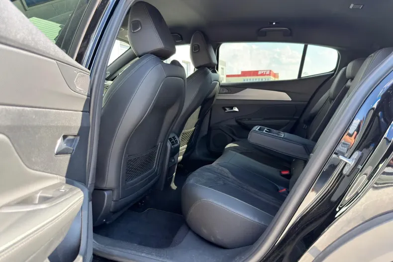 Peugeot 408 din 2023 cu 55.297 km - oferta PEU227287 - foto 27