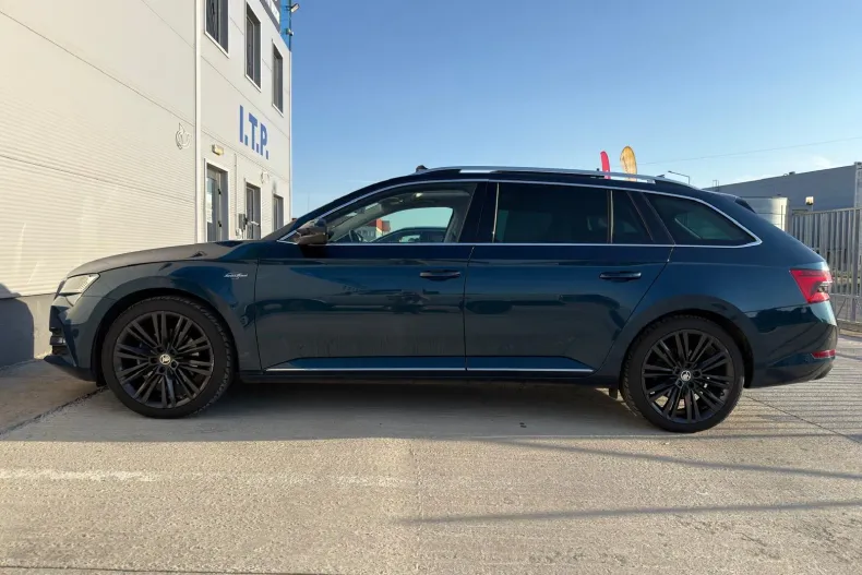 Skoda Superb din 2021 cu 132.781 km - oferta SKO227288 - foto 40
