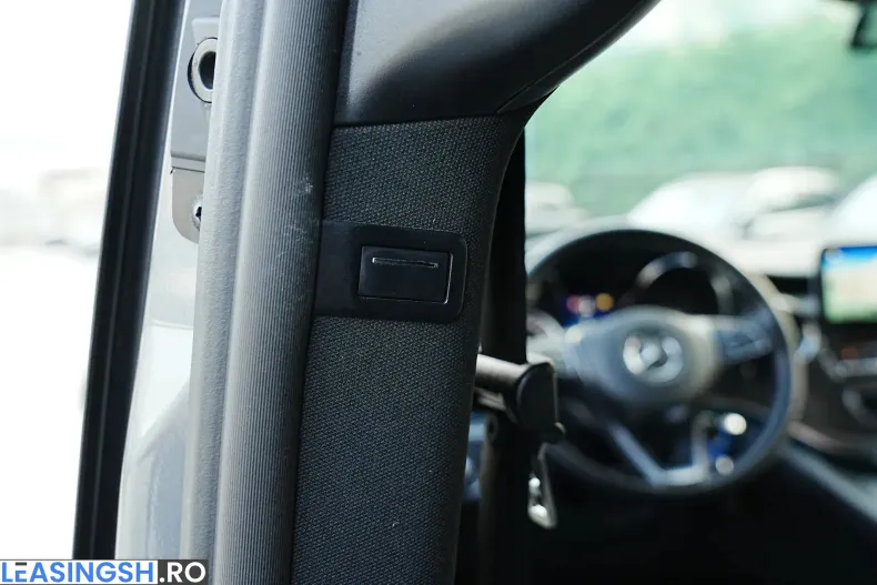 Mercedes-Benz V (Clasa V) din 2022 cu 178.000 km - oferta MER227292 - foto 36