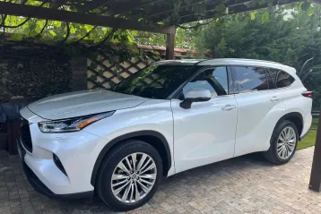 Toyota Highlander din 2022 - oferta TOY227311