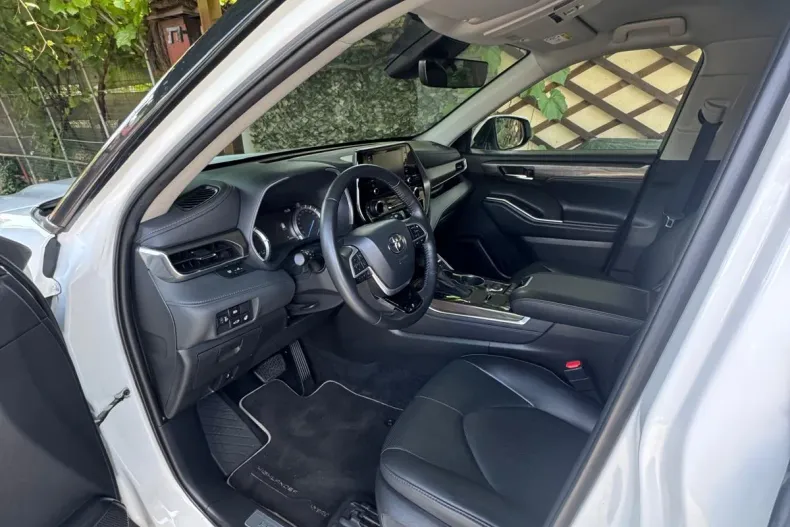 Toyota Highlander din 2022 cu 41.821 km - oferta TOY227311 - foto 7