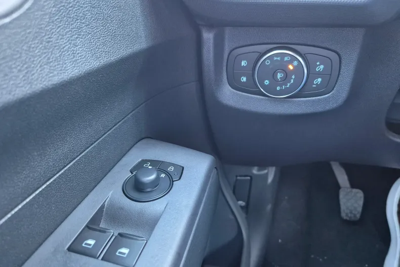Ford Transit din 2026 cu 1 km - oferta FOR227317 - foto 12