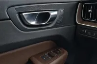 Volvo XC60 din 2021 cu 51.091 km - oferta VOL227340 - foto 20