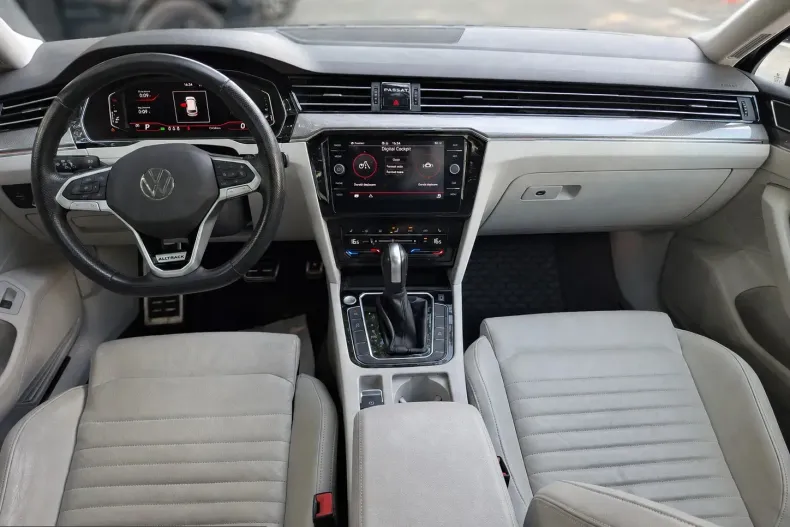 Volkswagen Passat Alltrack din 2022 cu 147.458 km - oferta VOL227341 - foto 3