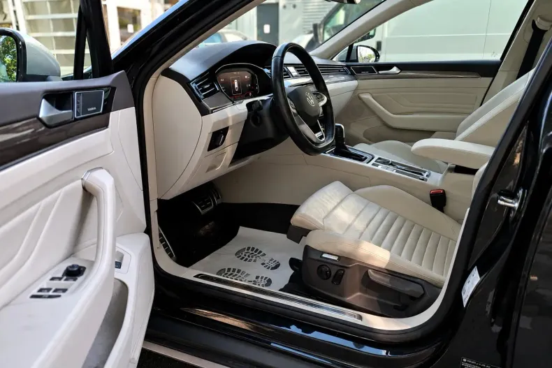 Volkswagen Passat Alltrack din 2022 cu 147.458 km - oferta VOL227341 - foto 11