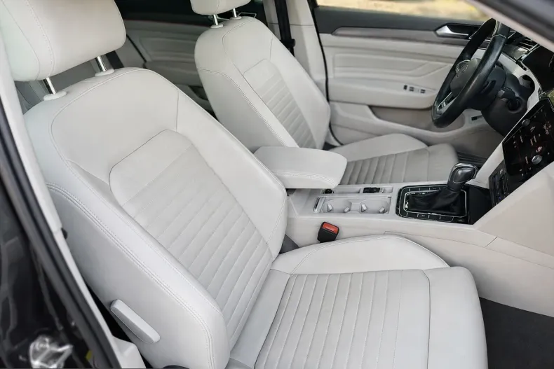 Volkswagen Passat Alltrack din 2022 cu 147.458 km - oferta VOL227341 - foto 13
