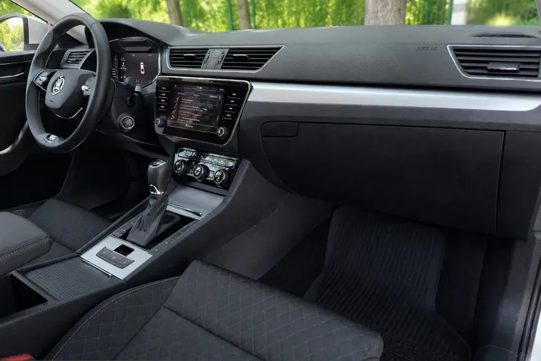Skoda Superb din 2023 cu 105.855 km - oferta SKO227342 - foto 22
