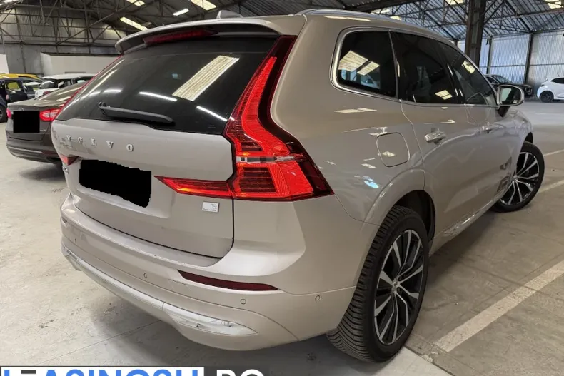 Volvo XC60 din 2023 cu 159.200 km - oferta VOL227345 - foto 3