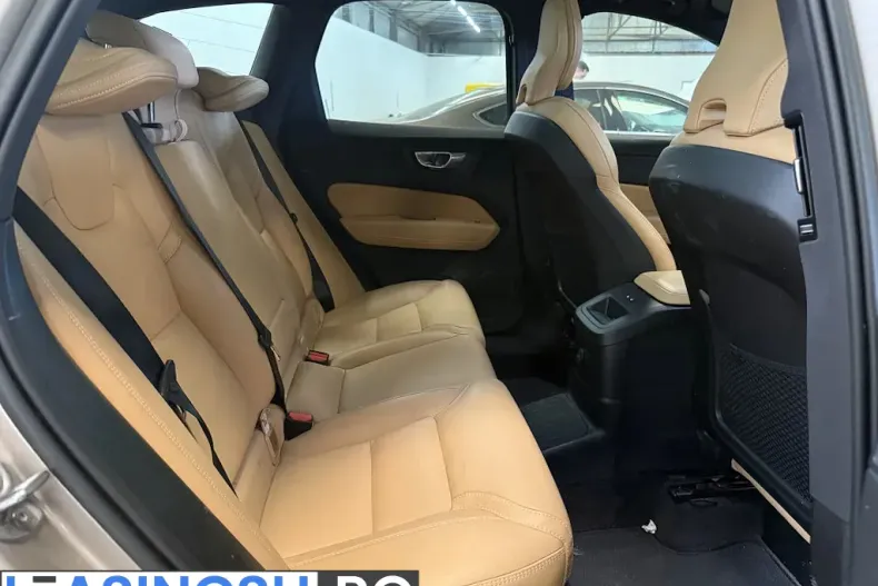 Volvo XC60 din 2023 cu 159.200 km - oferta VOL227345 - foto 6