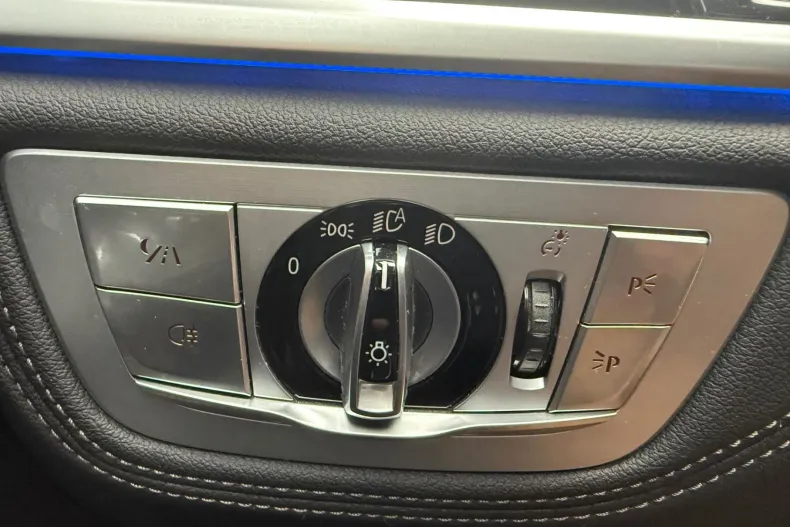 BMW 740d (Seria 7) din 2020 cu 82.954 km - oferta BMW227348 - foto 17