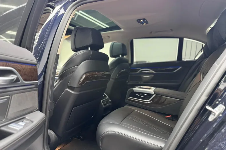 BMW 740d (Seria 7) din 2020 cu 82.954 km - oferta BMW227348 - foto 25