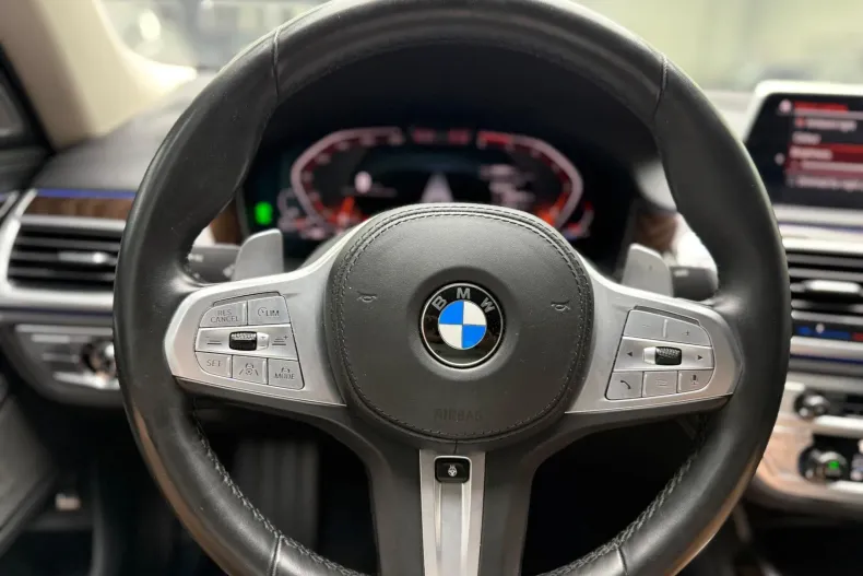 BMW 740d (Seria 7) din 2020 cu 82.954 km - oferta BMW227348 - foto 33