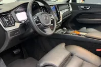 Volvo XC60 din 2023 cu 179.900 km - oferta VOL227352 - foto 9