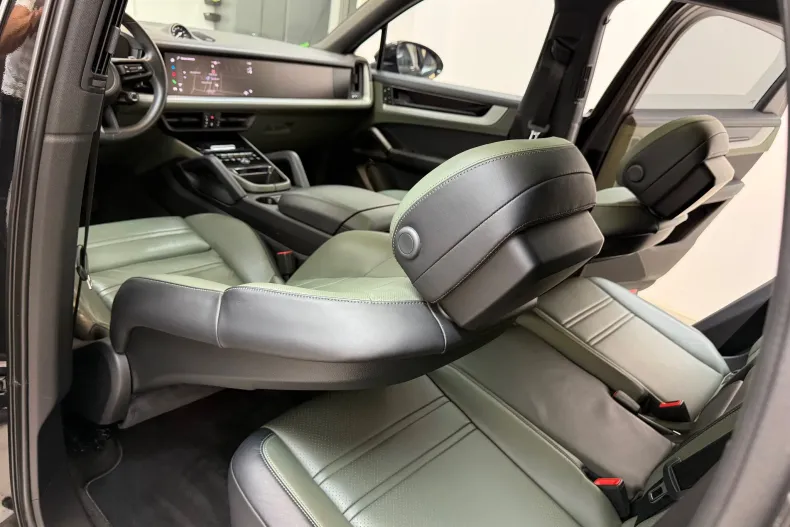 Porsche Cayenne Coupe din 2024 cu 60.000 km - oferta POR227354 - foto 27