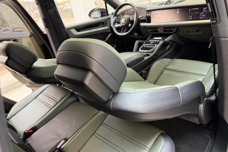 Porsche Cayenne Coupe din 2024 cu 60.000 km - oferta POR227354 - foto 30