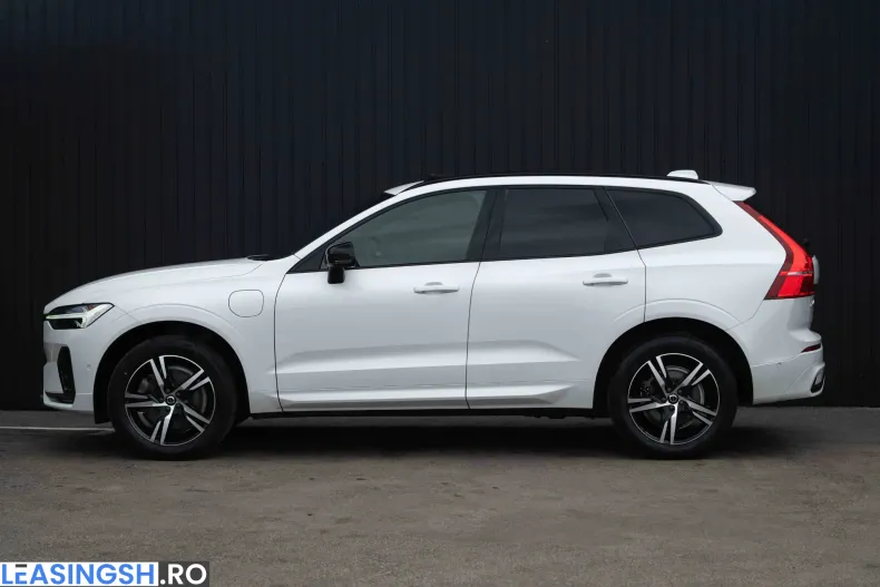 Volvo XC60 din 2021 cu 129.870 km - oferta VOL227362 - foto 9
