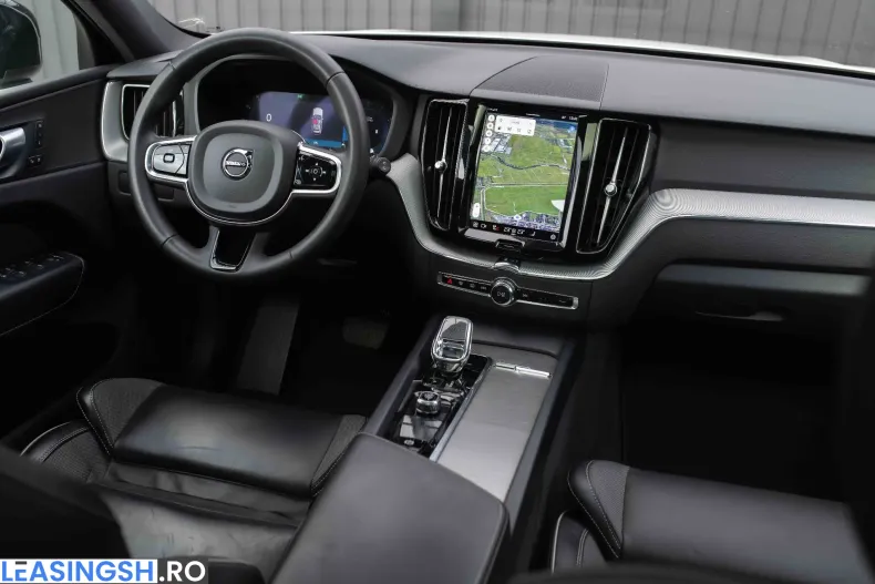 Volvo XC60 din 2023 cu 125.178 km - oferta VOL227364 - foto 8