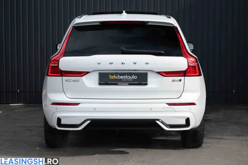 Volvo XC60 din 2023 cu 125.178 km - oferta VOL227364 - foto 10