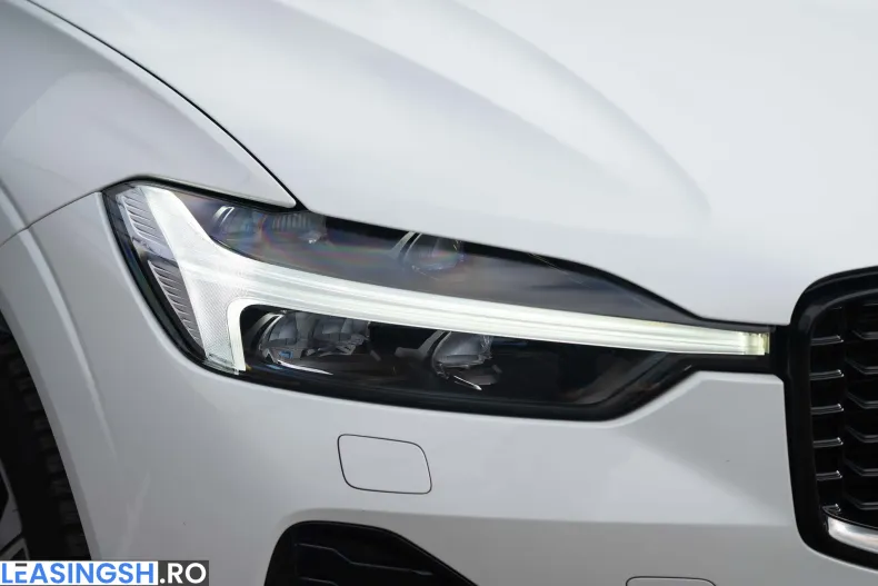 Volvo XC60 din 2023 cu 125.178 km - oferta VOL227364 - foto 11