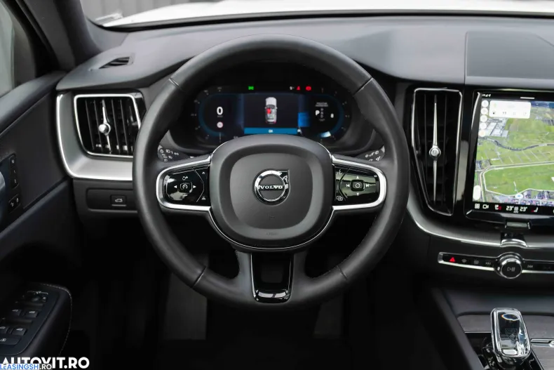 Volvo XC60 din 2023 cu 125.178 km - oferta VOL227364 - foto 16