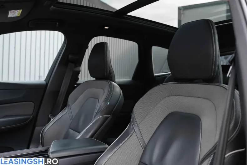 Volvo XC60 din 2023 cu 125.178 km - oferta VOL227364 - foto 21