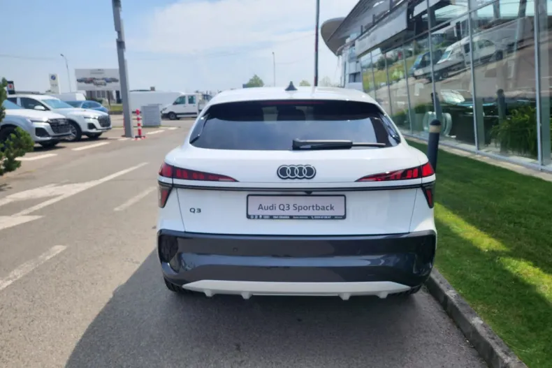 Audi Q3 Sportback din 2026 cu 1 km - oferta AUD227366 - foto 8