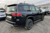 Toyota Land Cruiser 300 din 2026 cu 10 km - oferta TOY227381 - foto 2