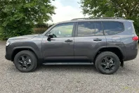 Toyota Land Cruiser 300 din 2026 cu 10 km - oferta TOY227382 - foto 2