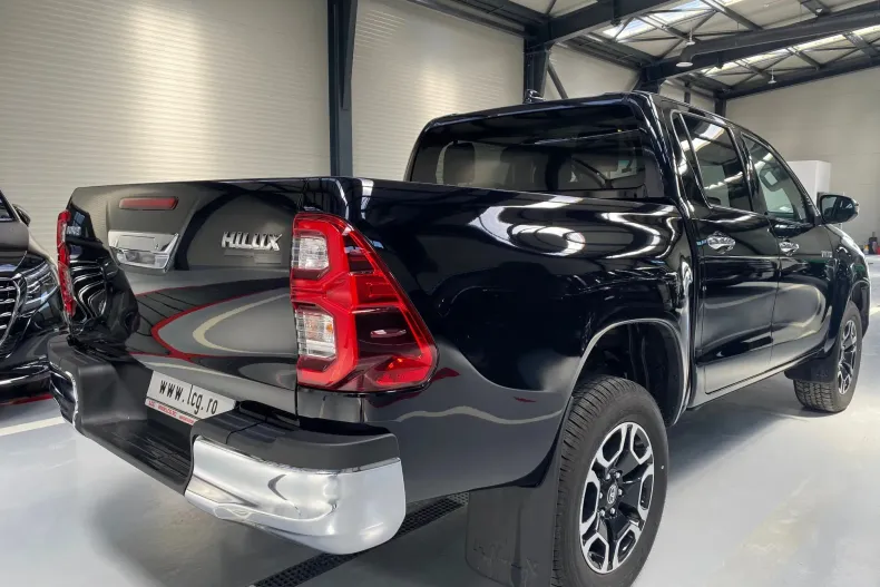 Toyota Hilux din 2026 cu 10 km - oferta TOY227383 - foto 3